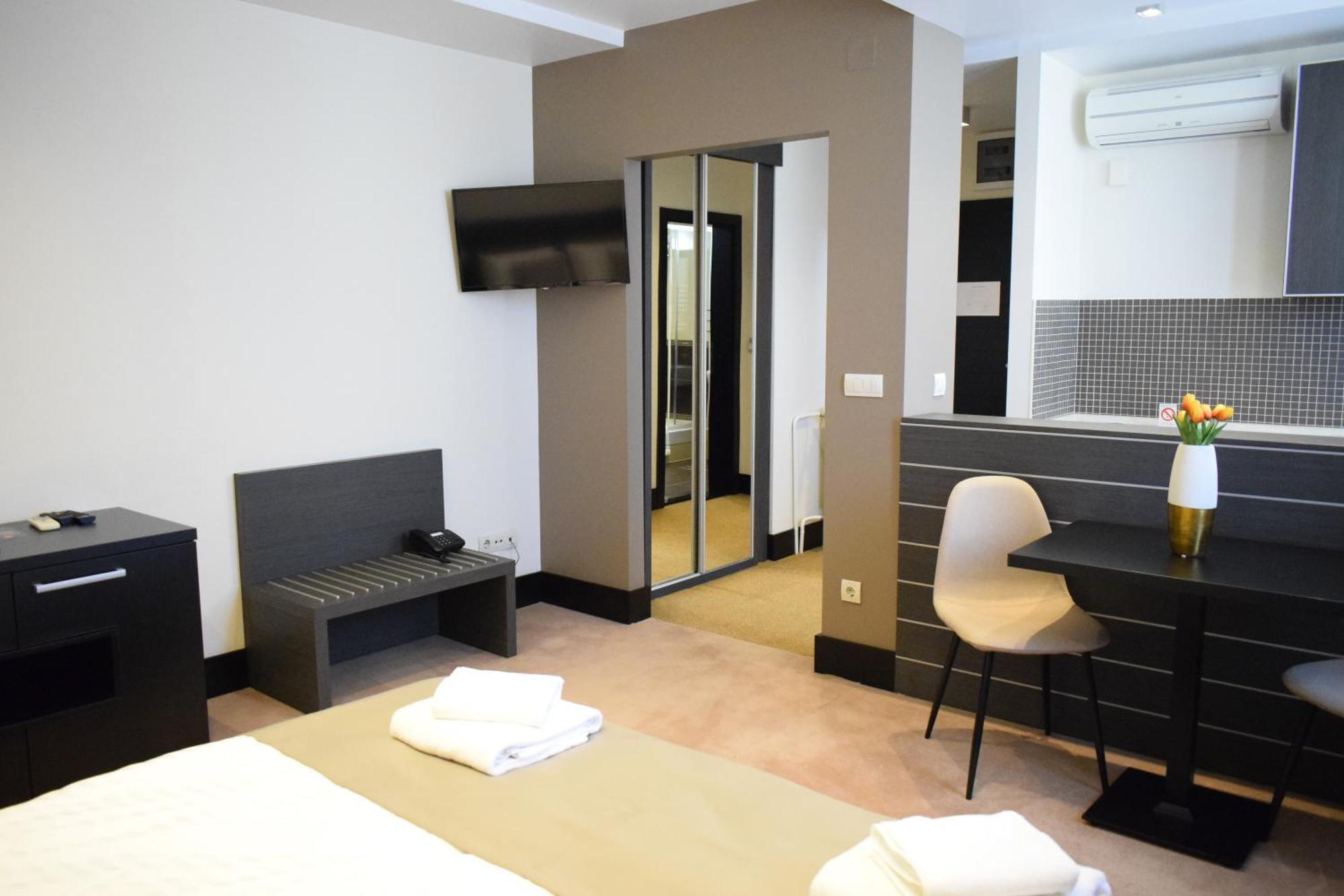 Hotel Sun Loznica Exterior foto
